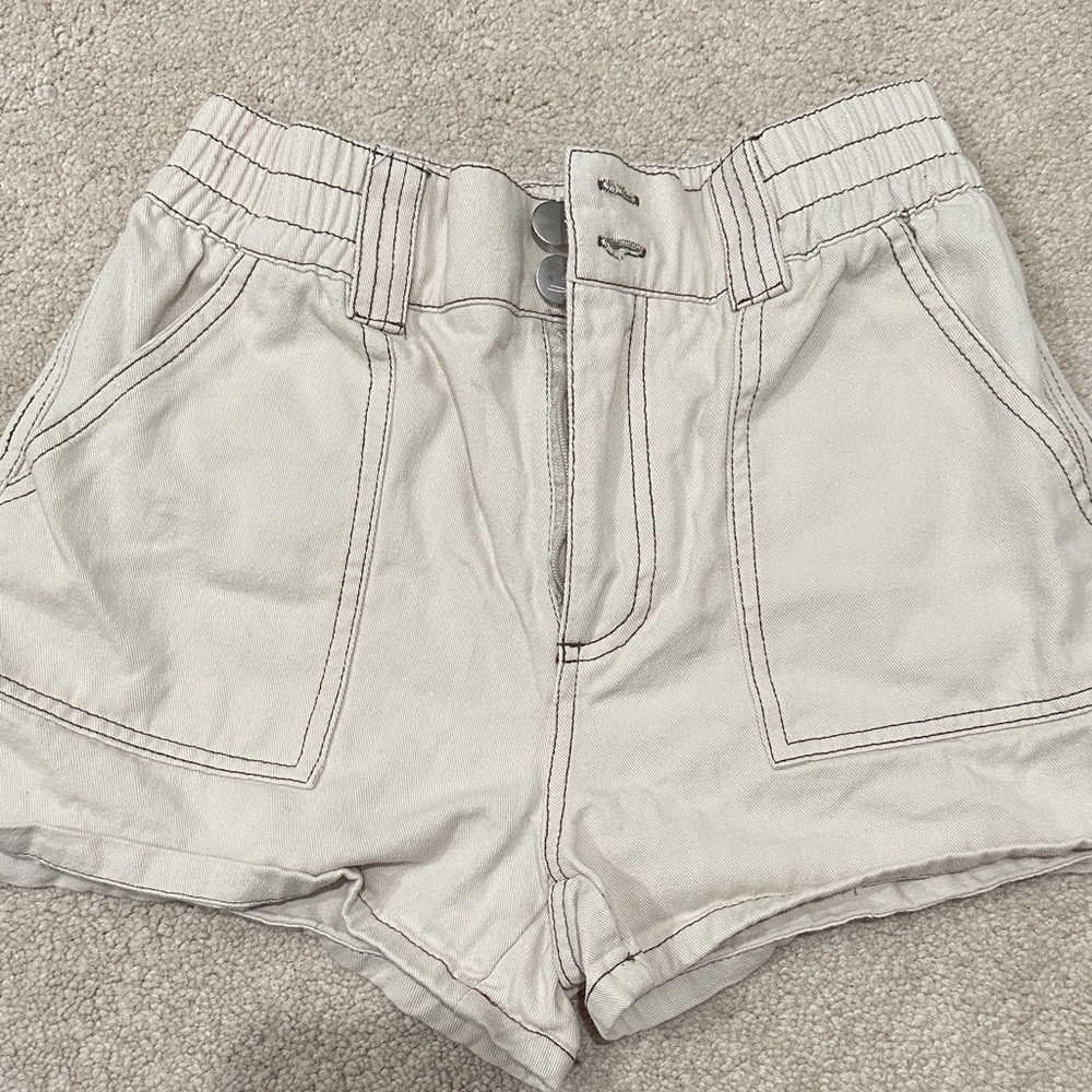 Full Tilt Women's High-Waisted Cream Shorts